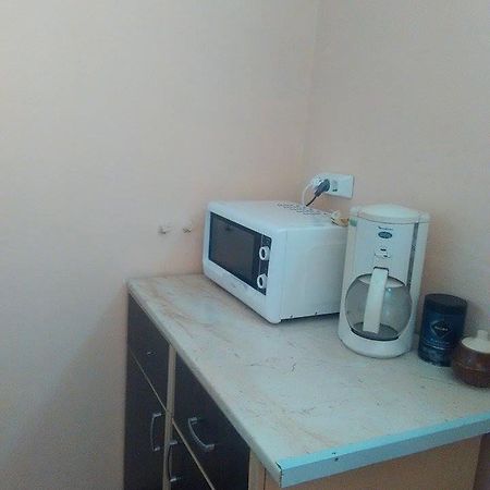 Fenix Rooms アルバナシ エクステリア 写真