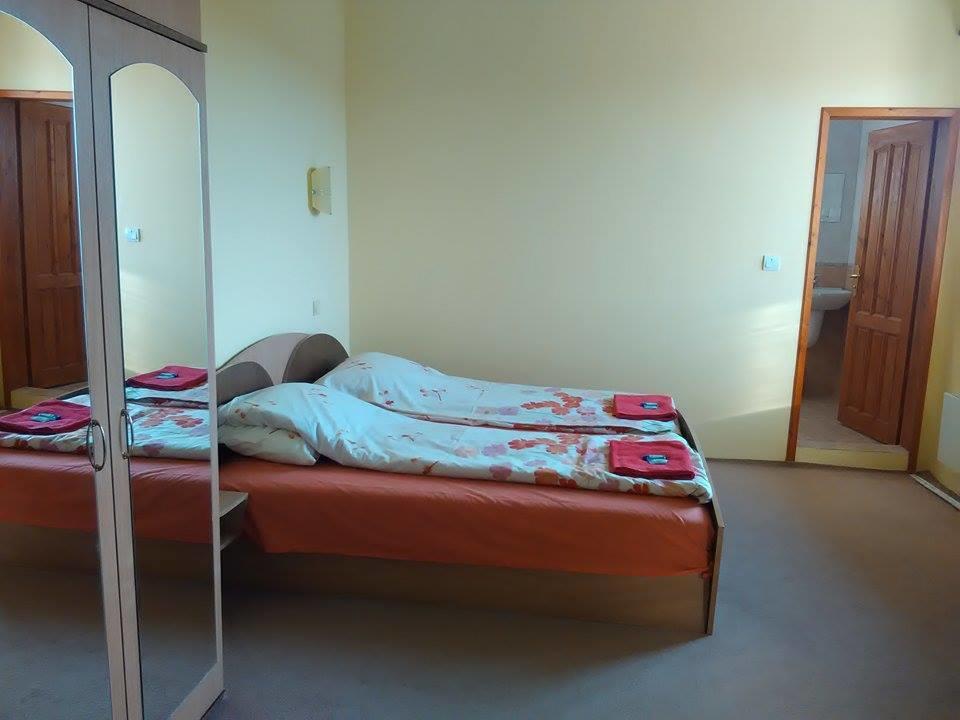 Fenix Rooms アルバナシ エクステリア 写真